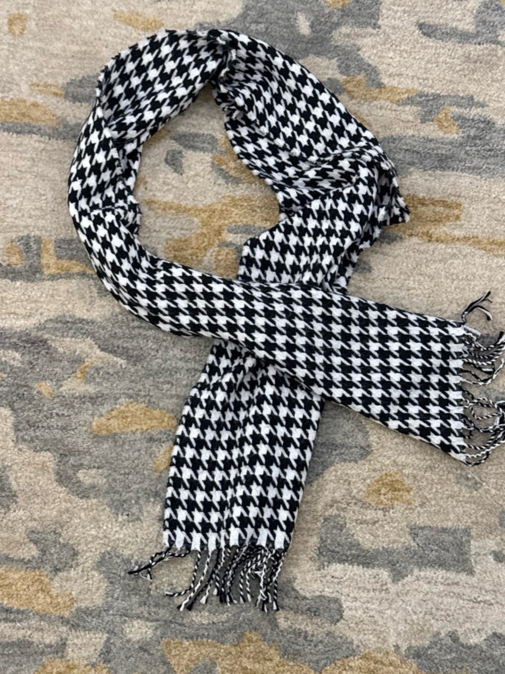 Softer Than Cashmere Black and White Houndstooth Scarf